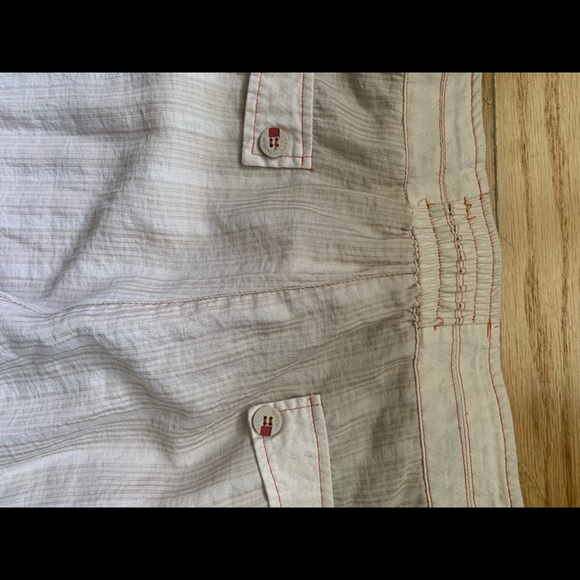 Lightweight button ankle pants - Picture 7 of 7